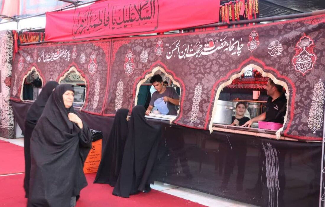 توزیع ۳۶۶ هزار پرس غذای اصلی و میان وعده توسط موکب امامزادگان قم در سامرا