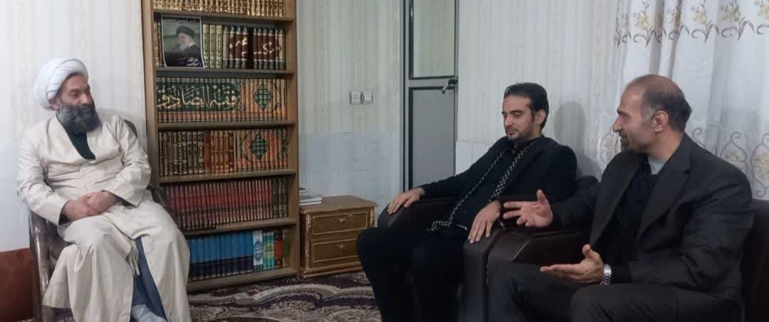 تجدید میثاق قهرمان پرافتخار ورزشهای قدرتی ایران با آرمانهای انقلاب اسلامی در دیدار با آیتالله شریفی اشکوری